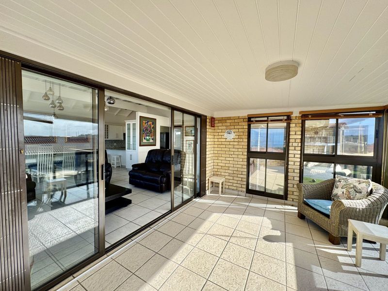 Townhouse For Sale in Seemeeu Park - Photo 8