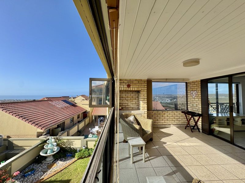 Townhouse For Sale in Seemeeu Park - Photo 7