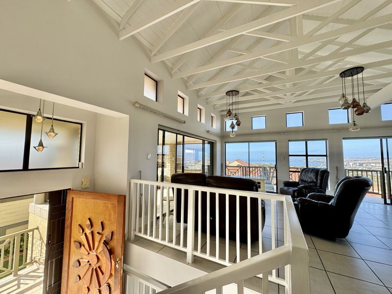 Townhouse For Sale in Seemeeu Park - Photo 3