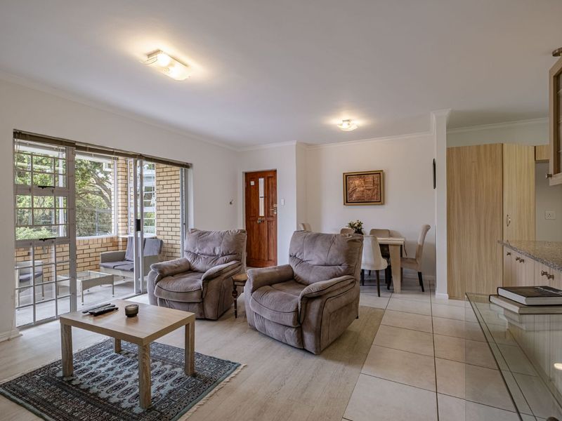 Townhouse For Sale in Walmer Heights - Photo 2