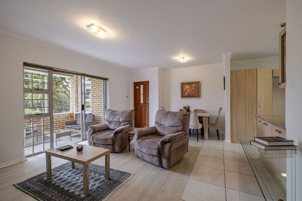 Townhouse For Sale in Walmer Heights - Photo 2