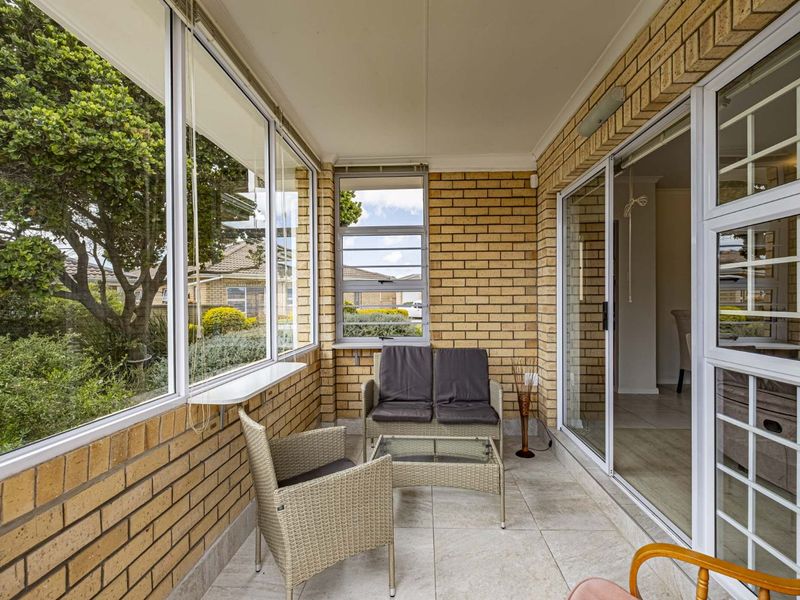 Townhouse For Sale in Walmer Heights - Photo 3