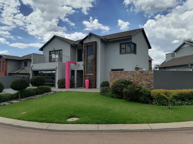 House For Sale in Eldo Village Estate - Photo 2