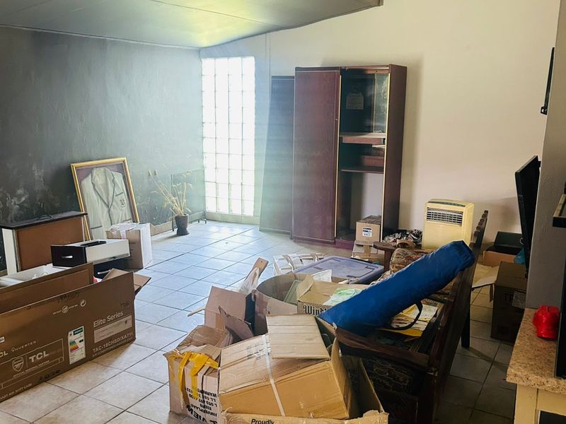 House For Sale in Christiana Central - Photo 2