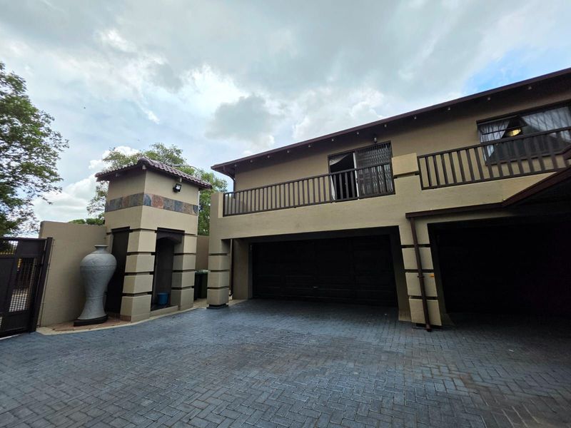 House For Sale in Secunda Central - Photo 3