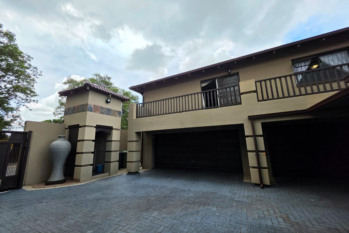 House For Sale in Secunda Central - Photo 3