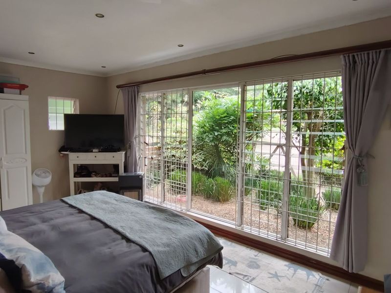 House For Sale in West Riding - Photo 7