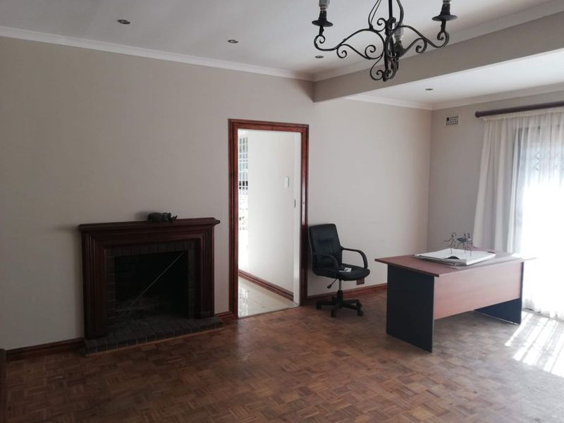 House For Sale in West Riding - Photo 10