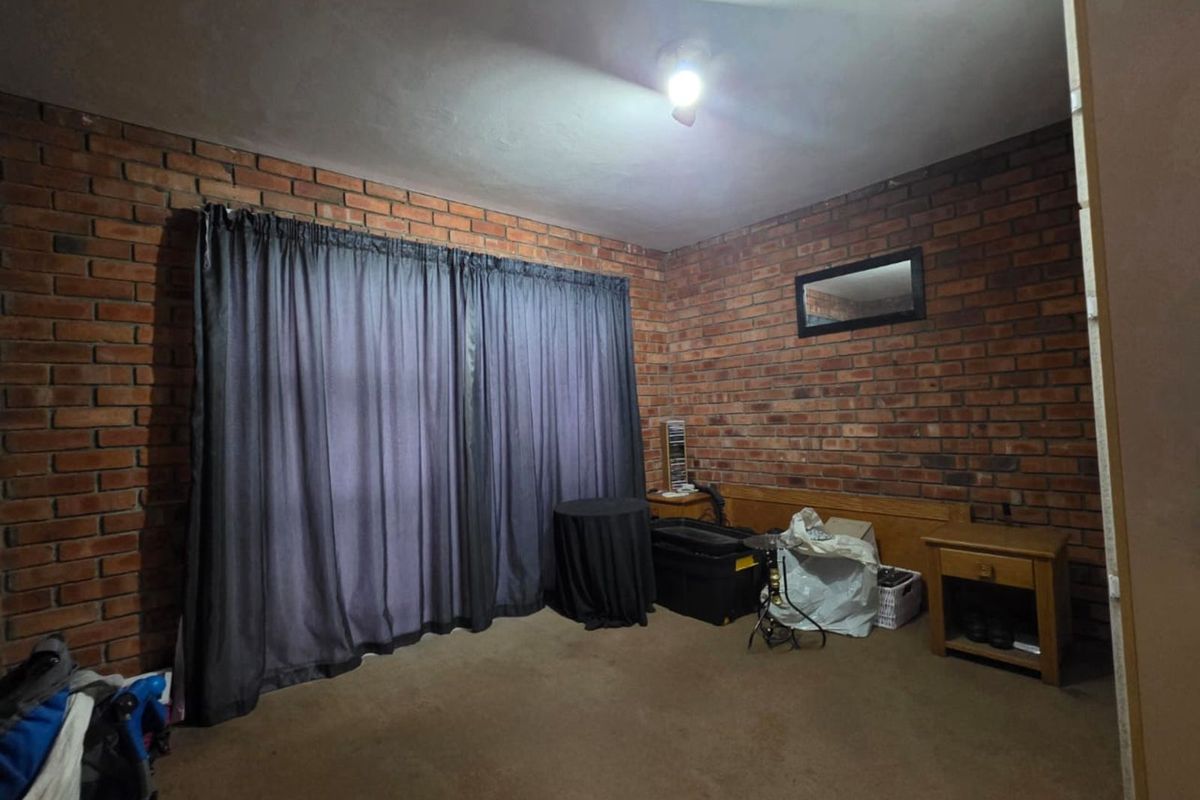 Townhouse For Sale in Secunda Central - Photo 5