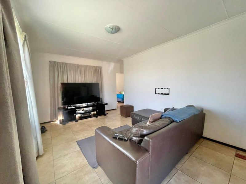 Townhouse For Sale in Amandasig - Photo 7