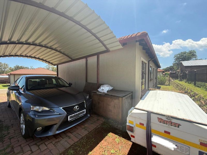 Townhouse For Sale in Amandasig - Photo 5