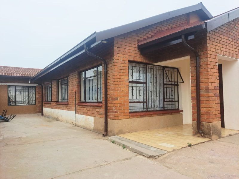 House For Sale in Mamelodi West - Photo 4