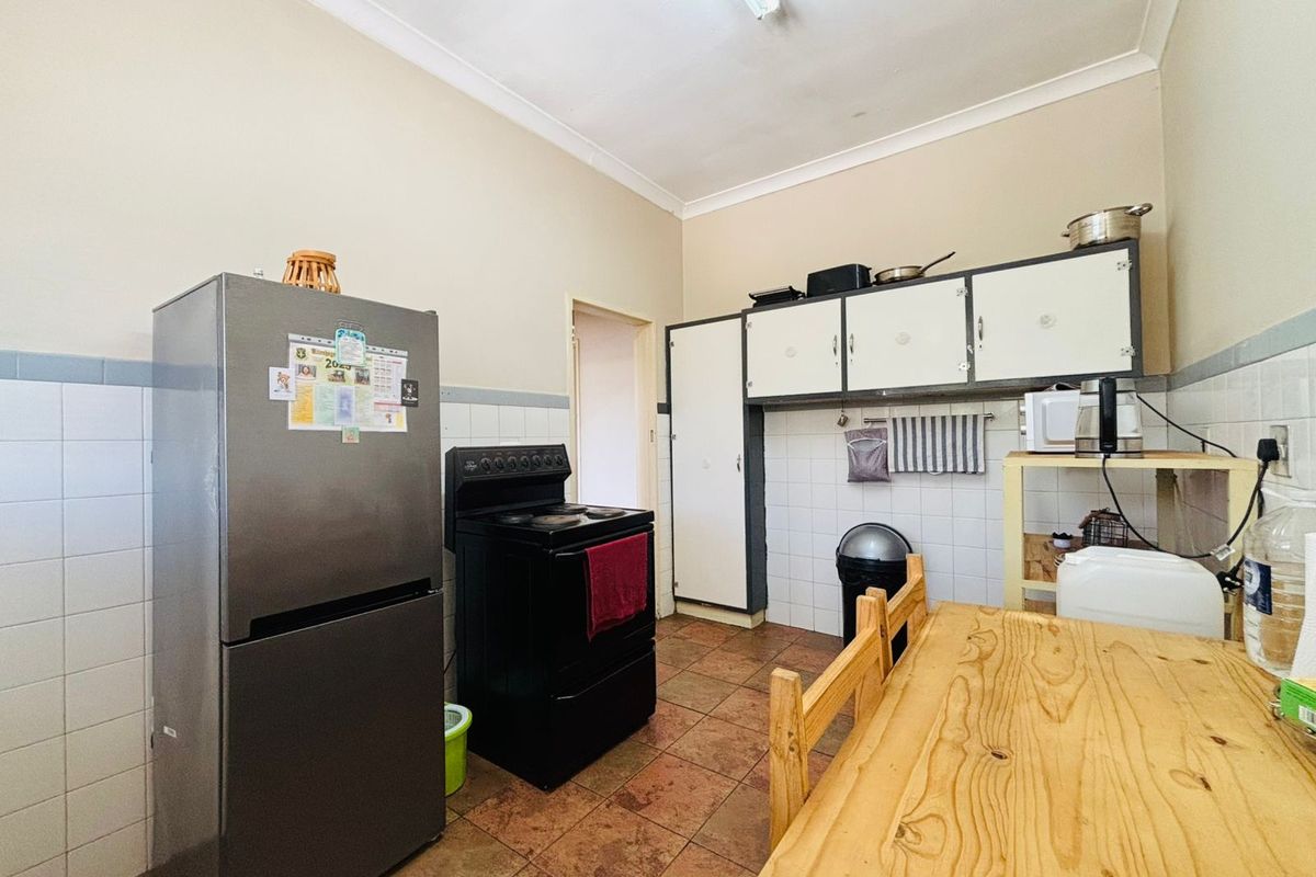 Apartment For Sale in Uitenhage Central - Photo 4
