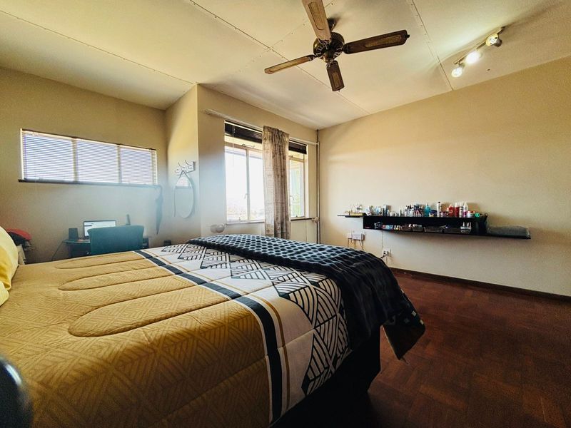 Apartment For Sale in Uitenhage Central - Photo 9