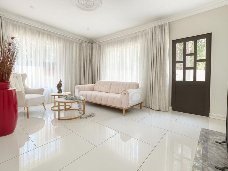 House For Sale in Magaliessig - Photo 6