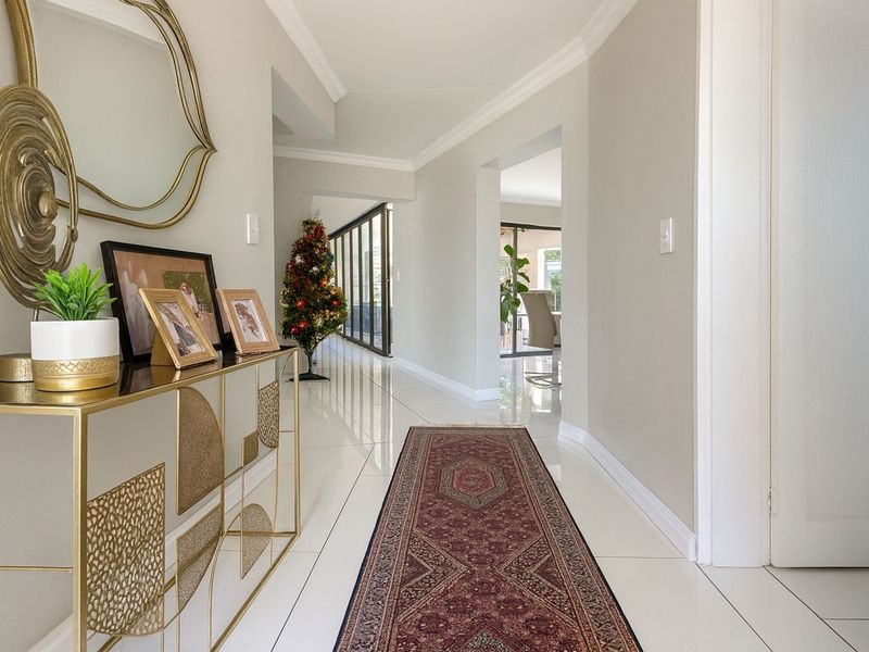 House For Sale in Magaliessig - Photo 4