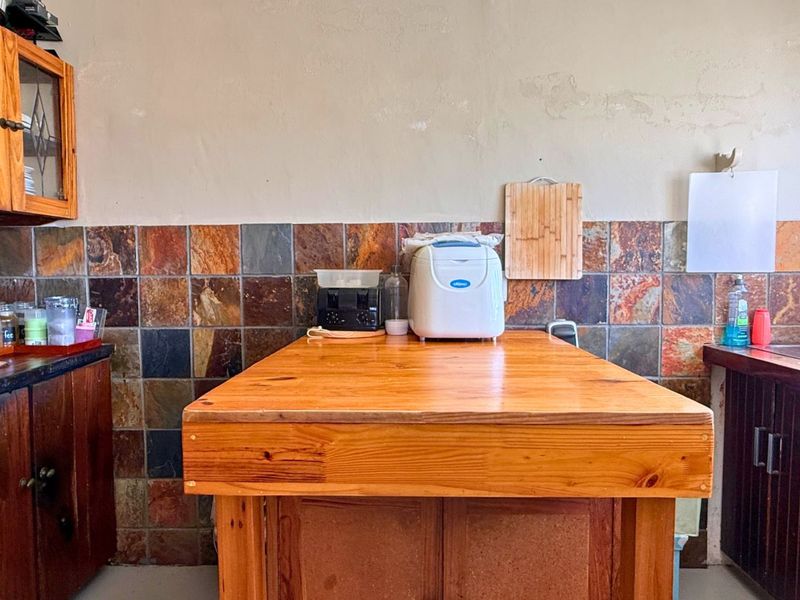 House For Sale in Franskraal - Photo 7