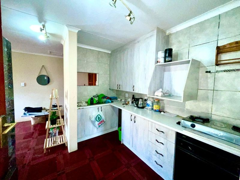 House For Sale in Heuweloord - Photo 6