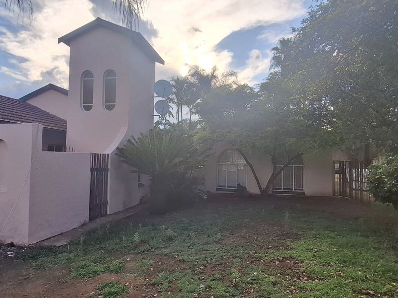 House For Sale in Fauna Park - Photo 2