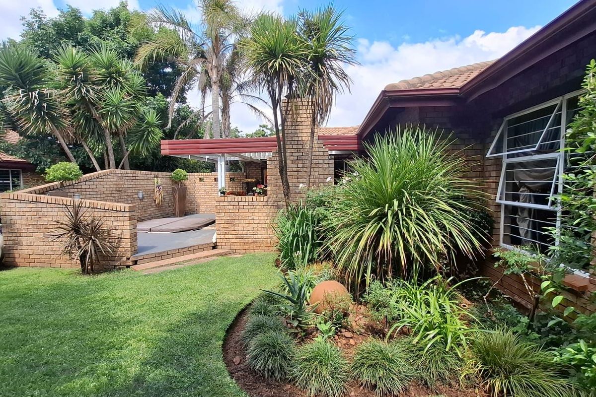 House For Sale in Highveld - Photo 3