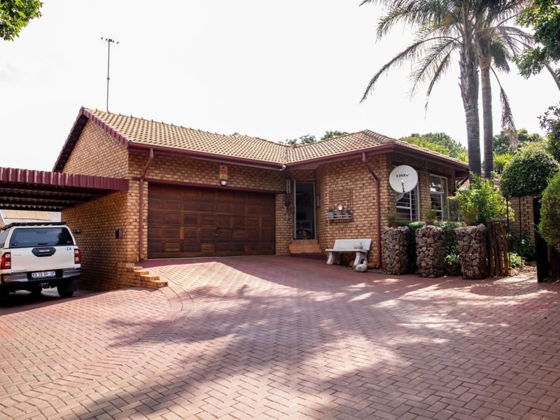 House For Sale in Highveld - Photo 4