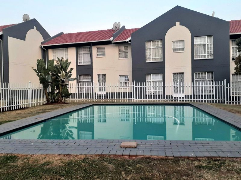 Apartment For Sale in Die Hoewes - Photo 4