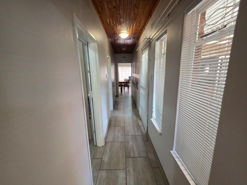 House For Sale in Rhodesdene - Photo 10