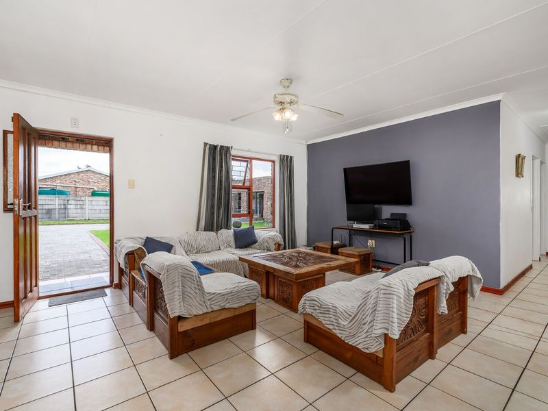 House For Sale in Lorraine - Photo 7