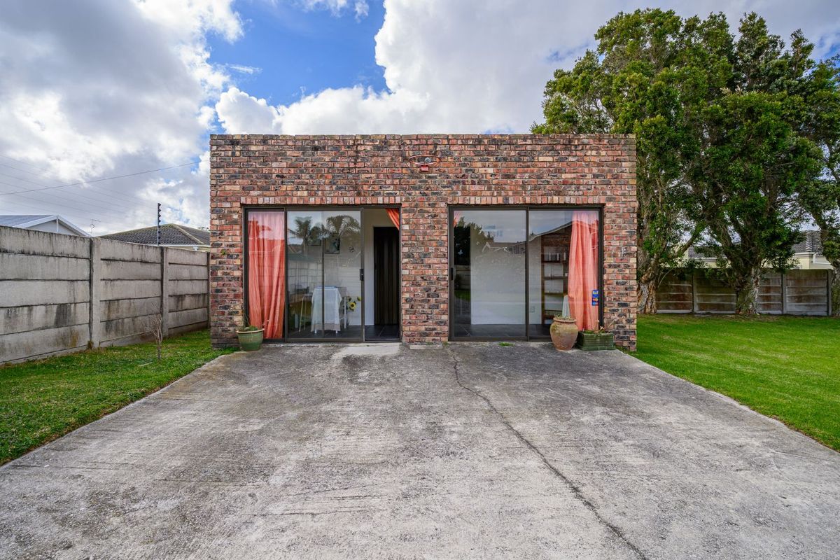 House For Sale in Lorraine - Photo 3