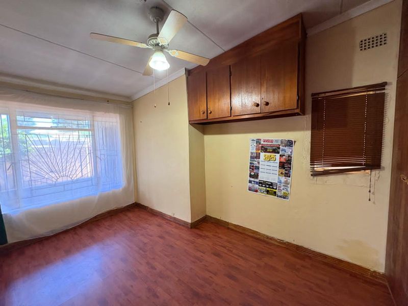 House For Sale in Galeshewe Ext 7 - Photo 7