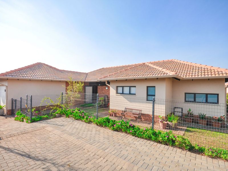 Townhouse For Sale in The Retreat - Photo 4