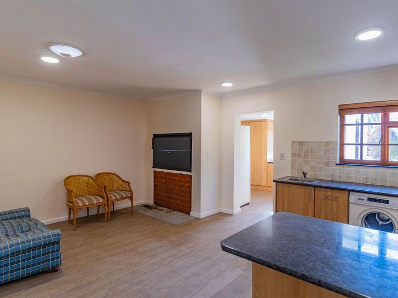 House For Sale in Paradyskloof - Photo 4