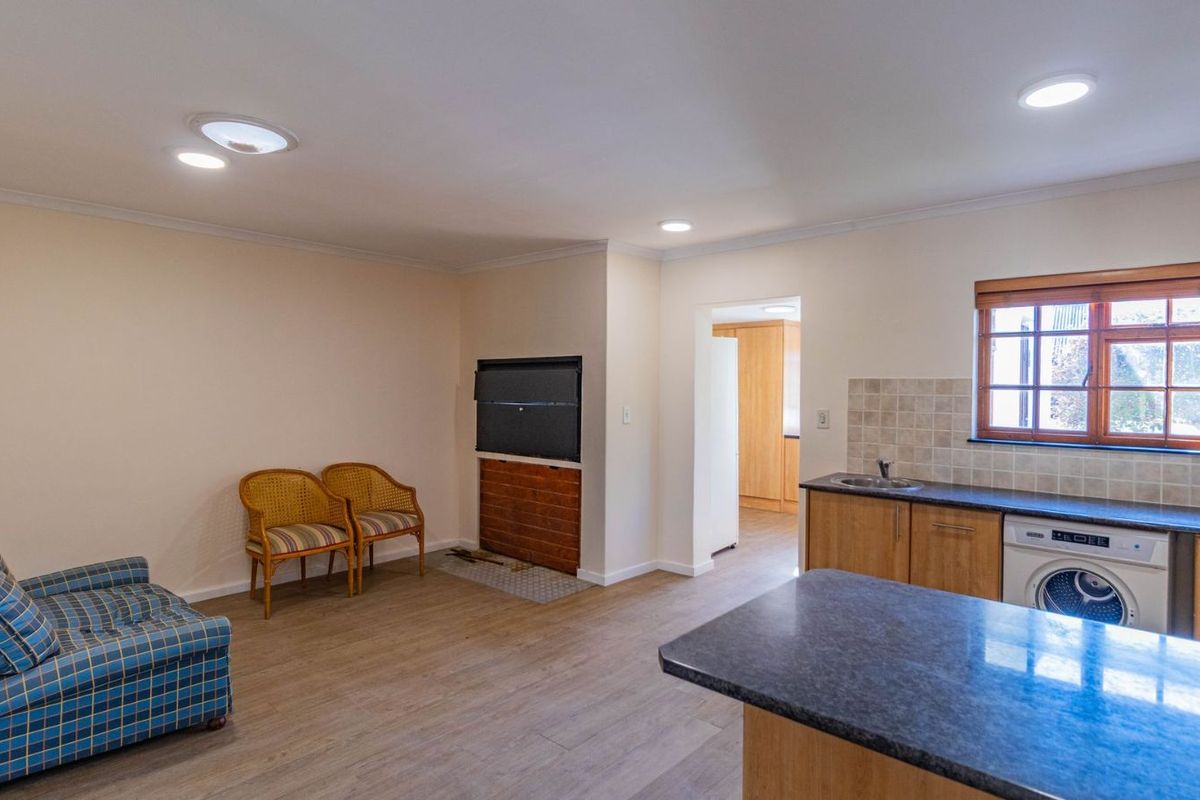 House For Sale in Paradyskloof - Photo 4