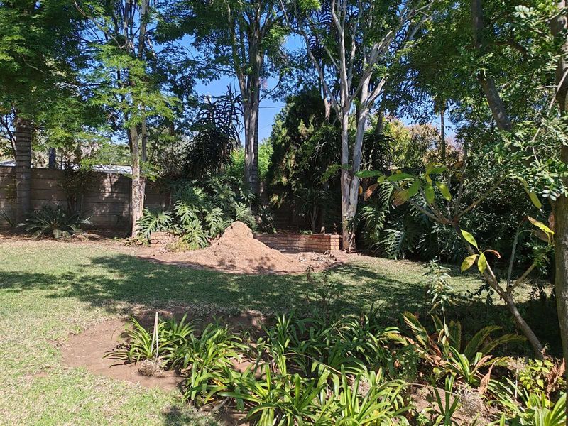 House For Sale in Claremont - Photo 2