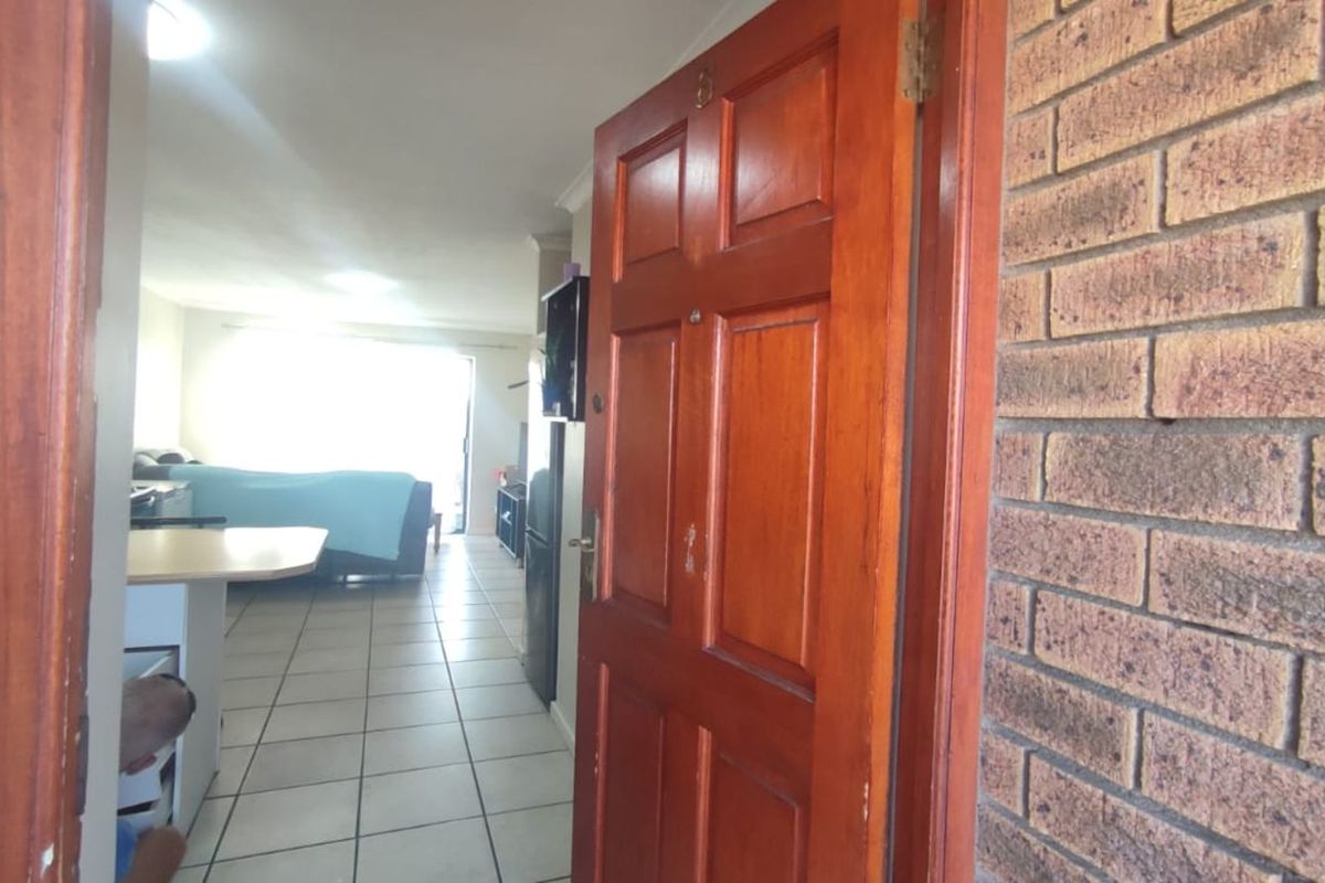 Townhouse For Sale in Joostenberg - Photo 5