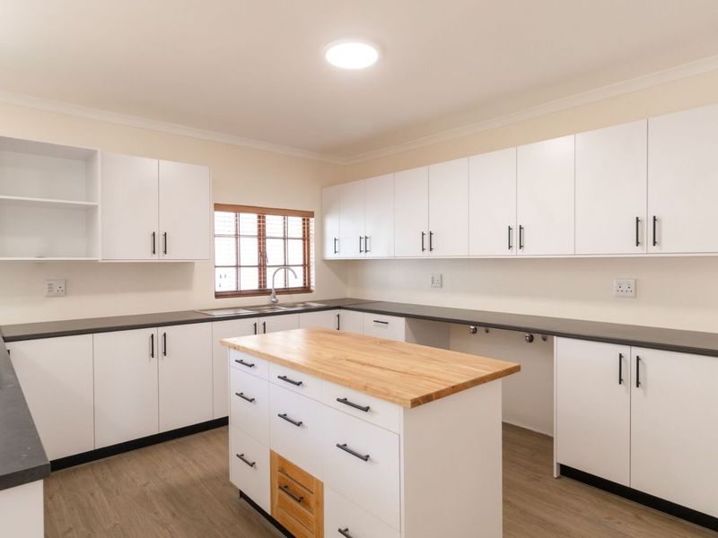 House For Sale in Paradyskloof - Photo 10