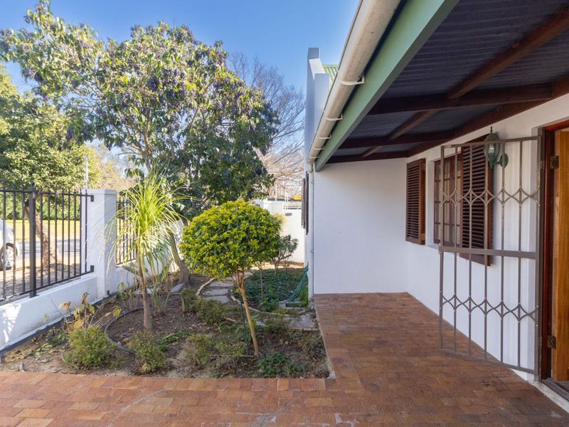 House For Sale in Paradyskloof - Photo 4