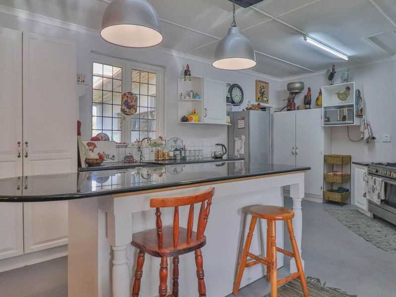 House For Sale in Robertson Central - Photo 9