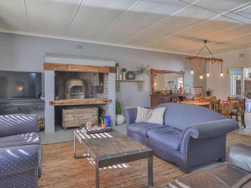 House For Sale in Robertson Central - Photo 4