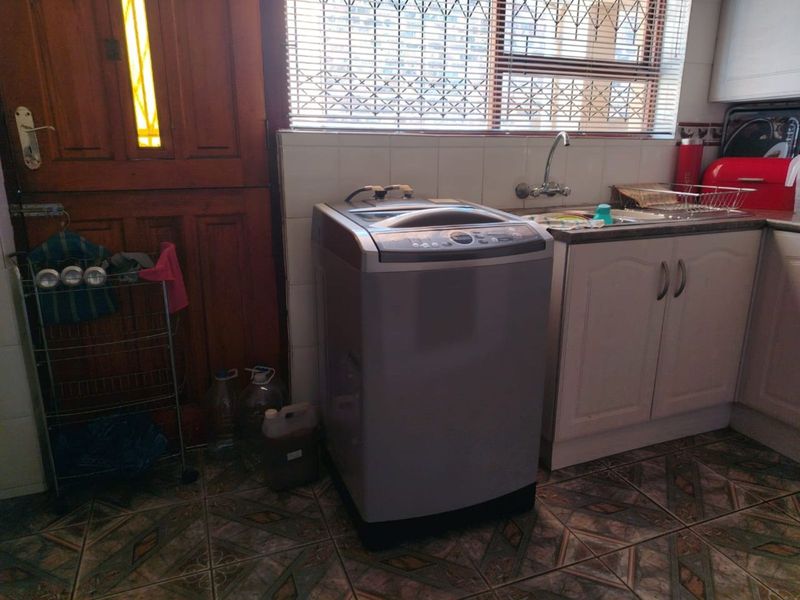 House For Sale in Kwamagxaki - Photo 7