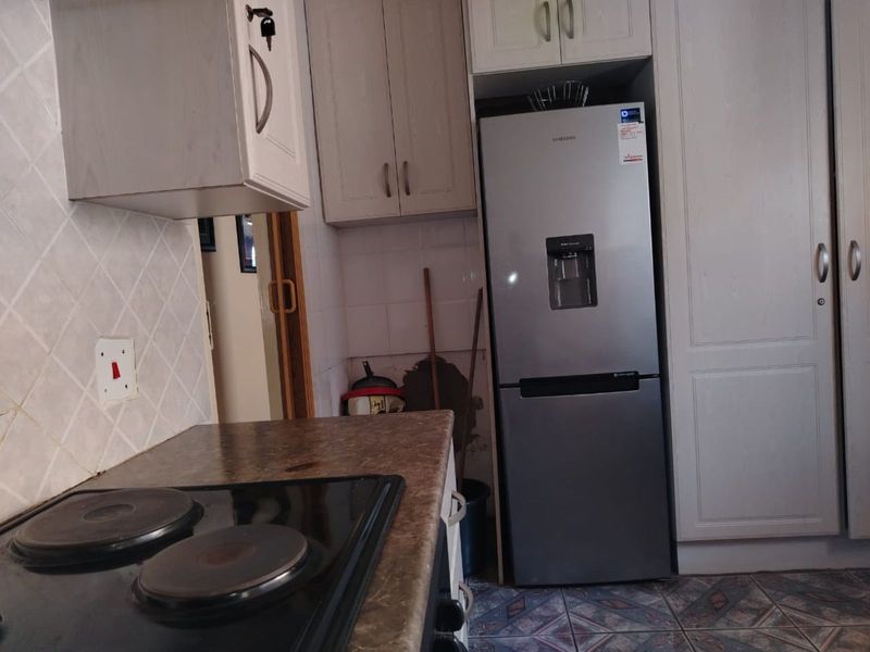 House For Sale in Kwamagxaki - Photo 8