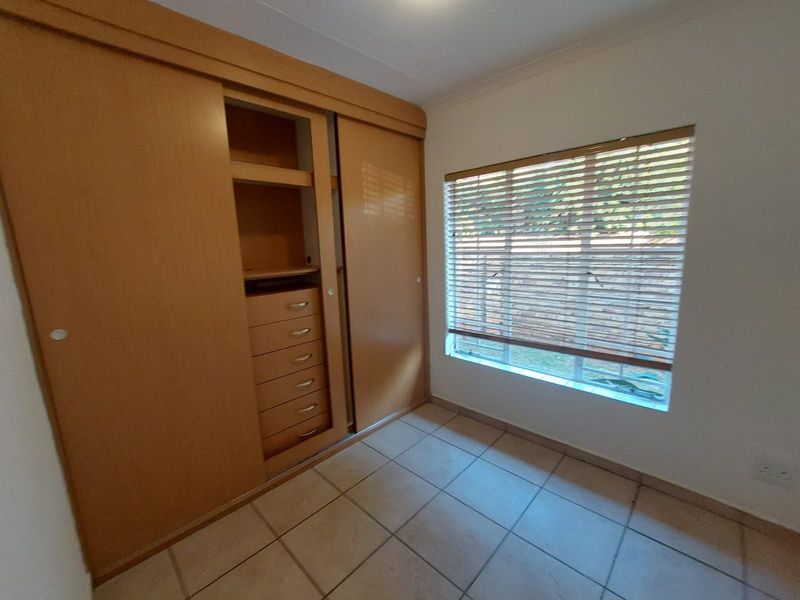 Townhouse For Sale in Safari Gardens - Photo 10