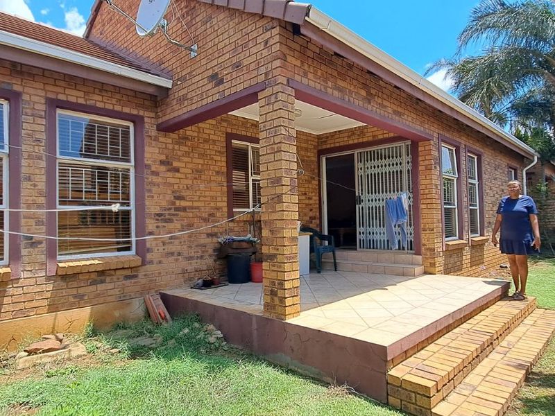 Townhouse For Sale in Amberfield - Photo 10