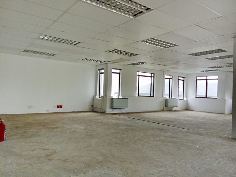 Commercial To Rent in Hyde Park - Photo 4