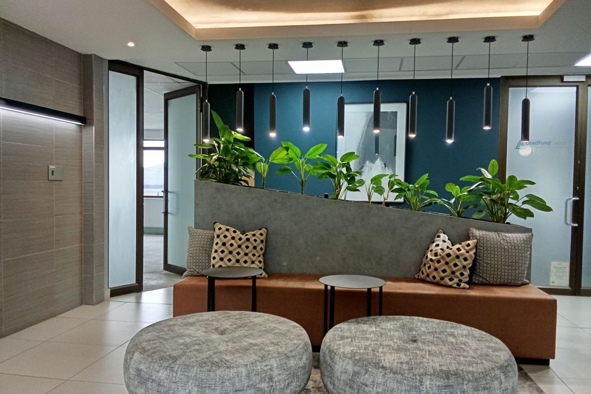 Commercial To Rent in Hyde Park - Photo 2