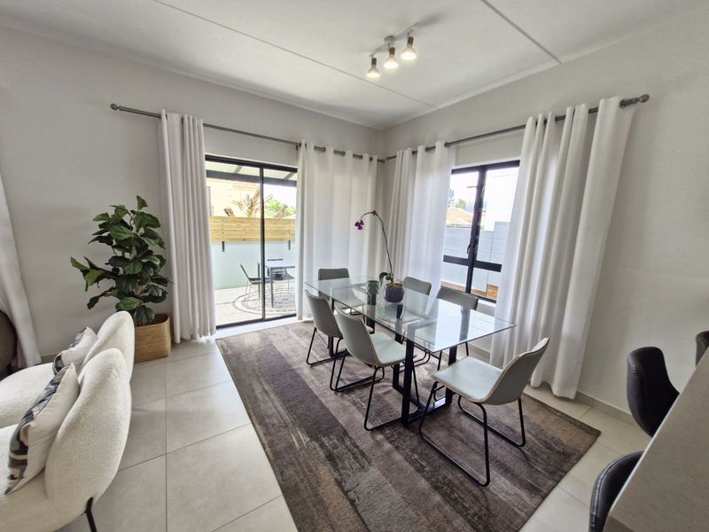 Townhouse For Sale in Fourways - Photo 3