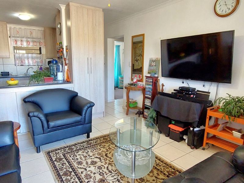 Apartment For Sale in Fairview Golf Estate - Photo 3