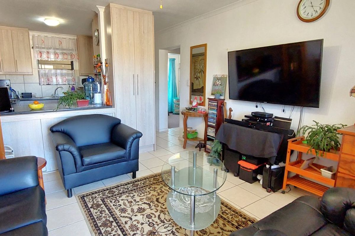 Apartment For Sale in Fairview Golf Estate - Photo 3