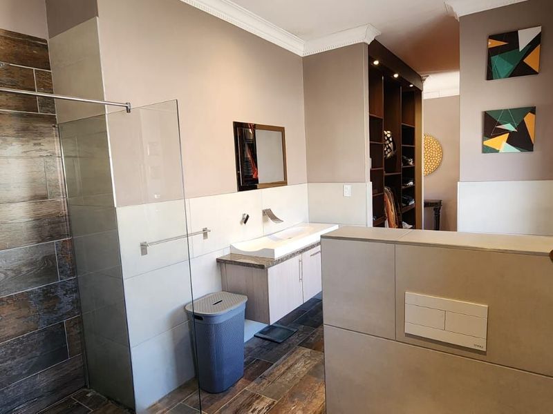 House To Rent in Mount Royal Golf Estate - Photo 8