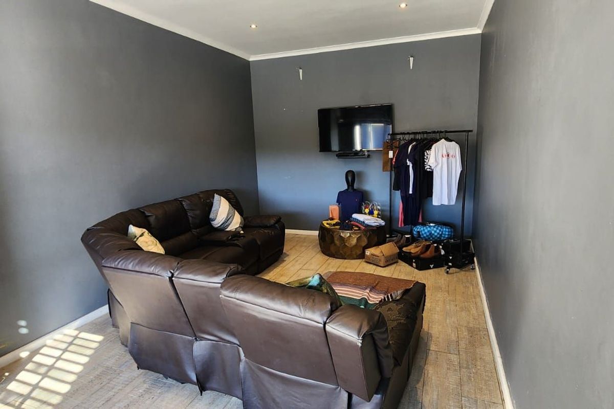 House To Rent in Mount Royal Golf Estate - Photo 5